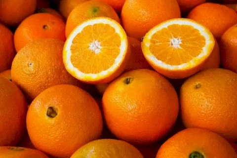 تصویر 1 از قیمت خرید پرتقال محلی گیلان عمده به صرفه و ارزان
